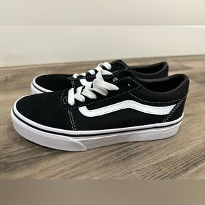 Vans Ward Black White Skate Sneakers Youth Size 3 Classic Old Skool Style